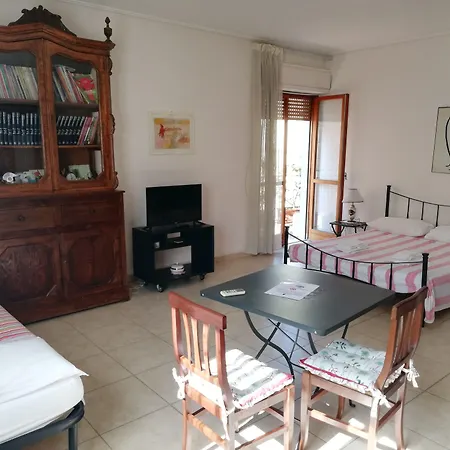 Vanvitelli Bed and Breakfast 3*